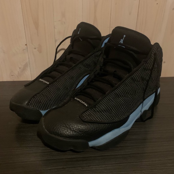 4 pairs of jordans and nike(no boxes) - Picture 3 of 7